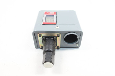 Johnson Controls P72CA-8 50/240#DPST,OPEN-HI,AMMONIA#SW