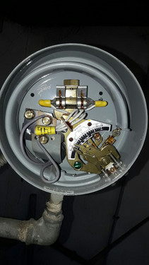 Dwyer Instruments DA-31-153-7 5-150# SPDT MERC PRESS SWITCH