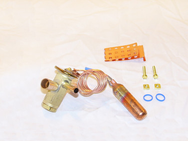 Lennox 60L29 3/8x1/2" R-22 3Ton TXV; 30"Cap