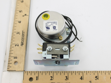 York Controls S1-025-18477-701 120V Time Delay Sequence Control