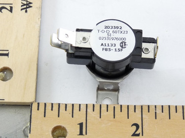 York Controls S1-025-31976-000 SPDT Temperature Control,Open70f,Close85