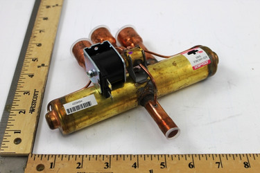 York Controls S1-025-35310-003 Danfoss Reversing Valve W/Coil