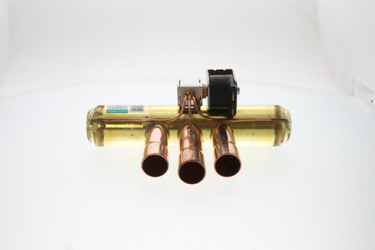 York Controls S1-025-42730-000 1/2"x7/8"ODF 24v Reversing Valve