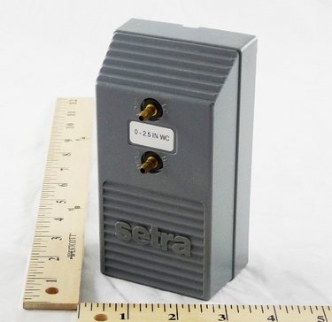 Johnson Controls DPT2640-2R5D Dp Transmitter; 0 To 2.5Wc; 0-5 Vdc