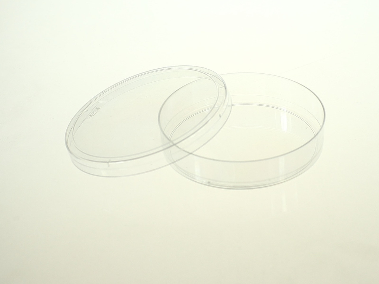 NEST 704004 100 mm Cell Culture Dish, TC-Treated, Sterile, Sleeves of 5, Case of 300 (60 Packs x 5)