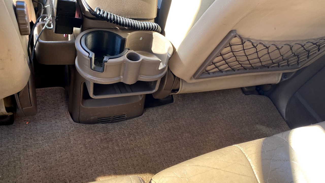 Middle row floor mat - HuddExpo