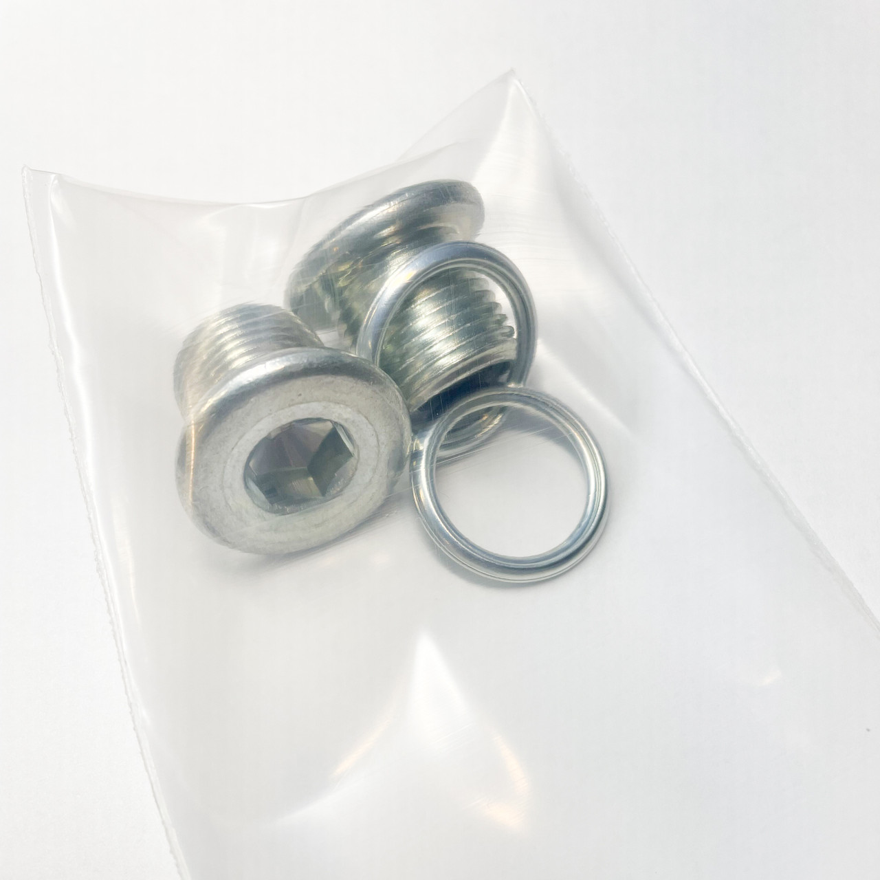 Toyota 90341-18021 Magnetic Differential Plug Kit w/washers - HuddExpo Toyota 90341-18021 Magnetic Differential Plug Kit w/washers - HuddExpo