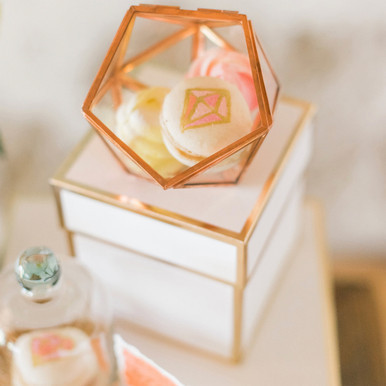 Image of White & Gold Gift Boxes