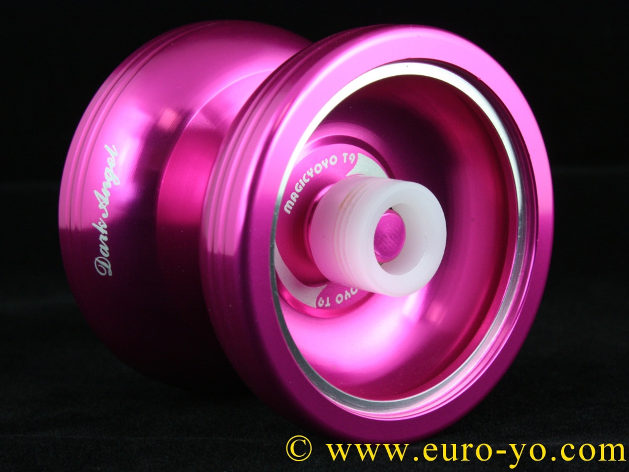 Magic YoYo T9 Dark Angel Pink with small white hubstacks
