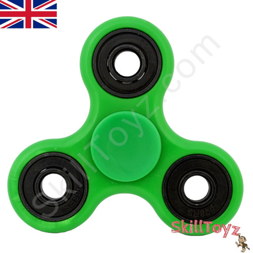 Shown with the supplied green finger pads fitted over the centre bearing of the spinner. Ready to play! 