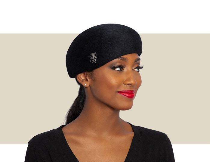 帽子 Bibiy. MONIQUE BERET WOMENS VELOUR BERET HAT - Black - Gold Coast Couture