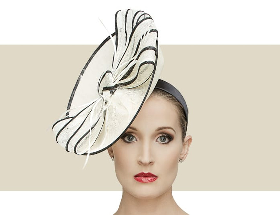 WENDY - Cream And Navy