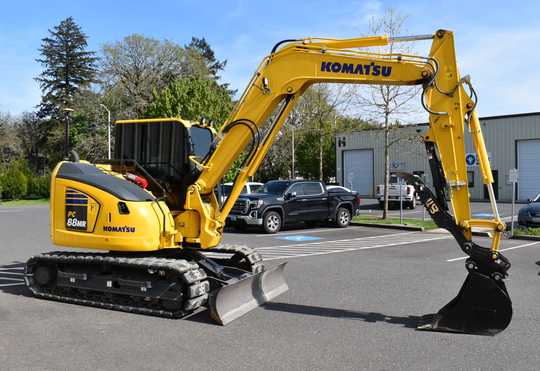 KOMATSU コマツ　PC 88MR PC88MR-11 | Komatsu