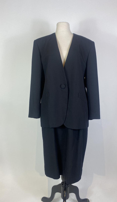 1980s CHRISTIAN DIOR Single Button Skirt Suit Set 1980s CHRISTIAN DIOR Single Button Skirt Suit Set