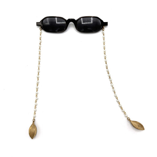 1990s Dark Brown Oval Style Pearl Chain Arm Sunglasses