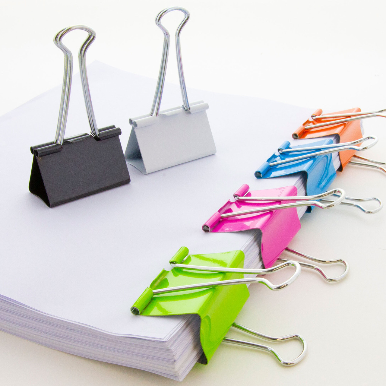 BINDER CLIP