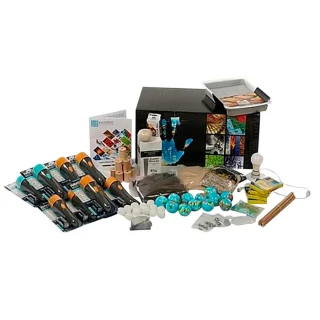 Earth's Place in the Universe Learning Kit_main