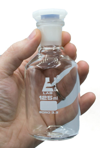 125mL (4.2oz) Glass Reagent Bottle with Acid Proof Polypropylene Stopper, Borosilicate 3.3 Glass - 224930