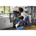 Maytag® Laveuse à chargement frontal intelligente Animal Pet Pro - 5.8 pi cu (C.E.I.) MFW7020RU