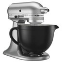 Batteur sur socle à tête inclinable KitchenAid de 4.7 L (5 pintes) de la série Artisan KSM150PSWH