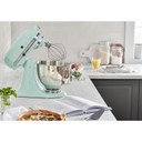 Batteur sur socle à tête inclinable KitchenAid de 4.7 L (5 pintes) de la série Artisan KSM150PSIC