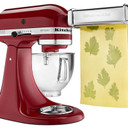 Batteur sur socle à tête inclinable KitchenAid de 4.7 L (5 pintes) de la série Artisan KSM150PSER