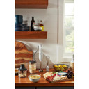 Kitchenaid® Mélangeur à main câblé à vitesses variablesavec accessoires. KHBV83WH