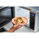 Whirlpool® Four à micro-ondes de comptoir avec nettoyage à la vapeur de 900 watts - 0.9 pi cu WMCS3019RS