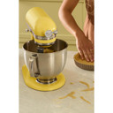 Kitchenaid® Batteur sur socle de la couleur de l’année 2025 Beurre KSM195PSBT