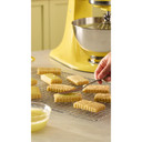 Kitchenaid® Batteur sur socle de la couleur de l’année 2025 Beurre KSM195PSBT