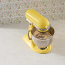 Kitchenaid® Batteur sur socle de la couleur de l’année 2025 Beurre KSM195PSBT