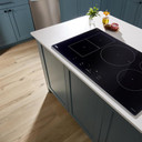 Whirlpool® Table de cuisson à induction intelligente avec technologie Temp Cook™ et revêtement WipeClean™ - 30 po WCIT7530SB