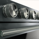 Kitchenaid® Cuisinière au gaz coulissante intelligente avec modes de cuisson à convection et brûleur 2 en 1 - 5 pi cu KSGS530SJP