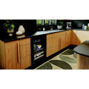 Kitchenaid® Centre de rafraîchissements avec porte en verre et porte-bouteilles à devant en bois - 24 po KUBR524SBE