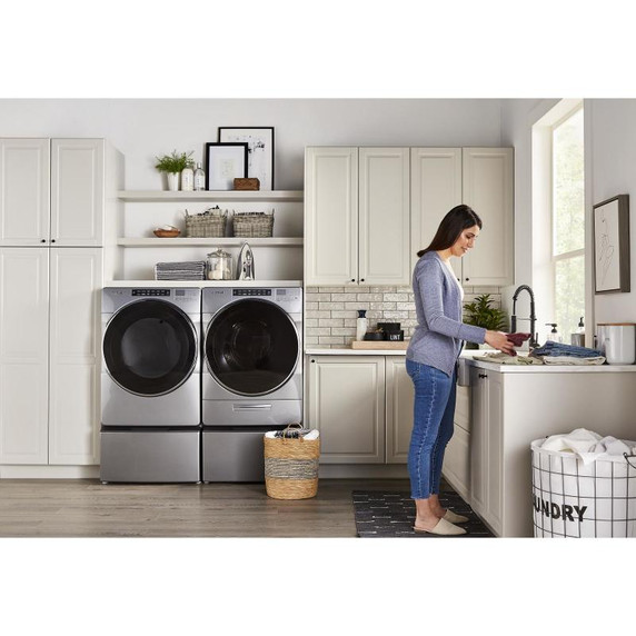 Whirlpool® Piédestal avec rangement pour laveuse et sécheuse à chargement frontal, 15.5 po (39,4 cm) WFP2715HC