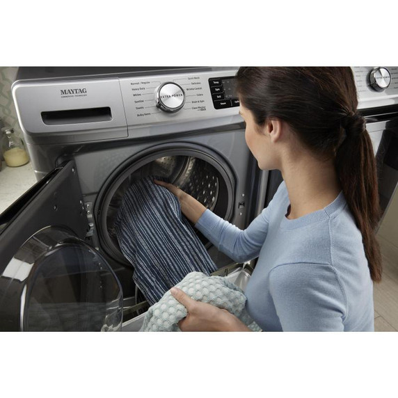 Maytag® Piédestal avec poignée chromée et tiroir de rangement - 15.5 po (39.37 cm) XHPC155YC