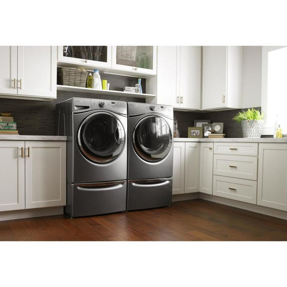 Maytag® Piédestal avec poignée chromée et tiroir de rangement - 15.5 po (39.37 cm) XHPC155YC