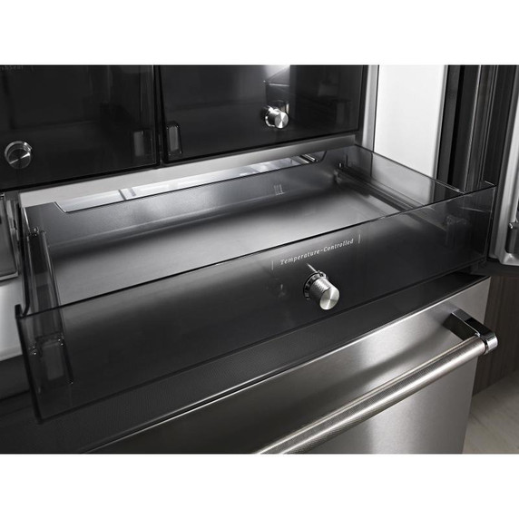 Kitchenaid® Réfrigérateur à portes françaises à profondeur de comptoir avec fini PrintShield™ - 23.8 pi cu - 36 po KRFC704FPS