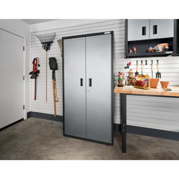 Gladiator® Armoire murale GearBox à porte 3/4 prête à assembler GAWG28KDYG