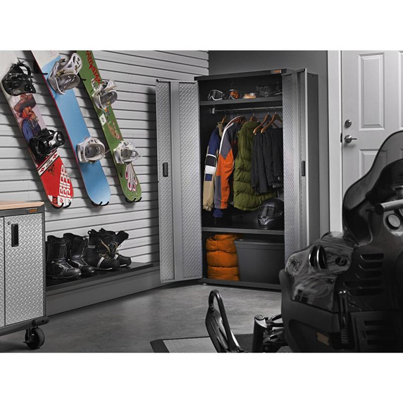 Gladiator® Armoire d’équipement toutes saisons prête à assembler GAJG36GRDG