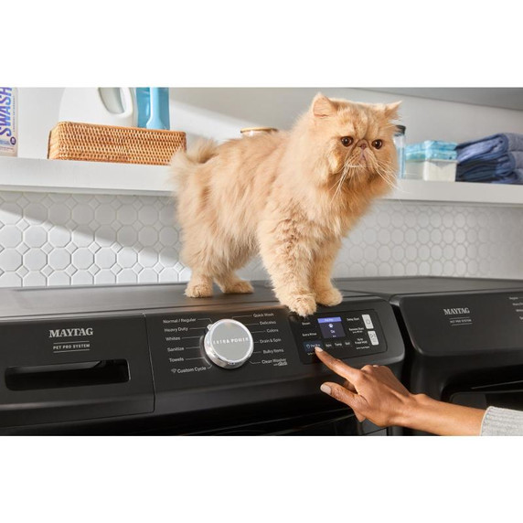 Maytag® Laveuse à chargement frontal intelligente Animal Pet Pro - 5.8 pi cu (C.E.I.) MFW7020RU