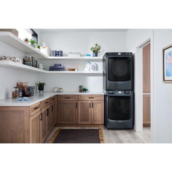 Maytag® Laveuse à chargement frontal intelligente Animal Pet Pro - 5.8 pi cu (C.E.I.) MFW7020RF