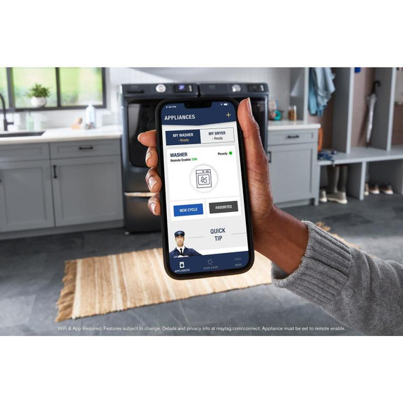 Maytag® Laveuse à chargement frontal intelligente Animal Pet Pro - 5.8 pi cu (C.E.I.) MFW7020RF