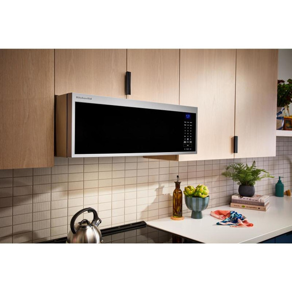 Kitchenaid® Four à micro-ondes à hotte intégrée à profil bas intelligent avec ventilateur double YKMML550RPS