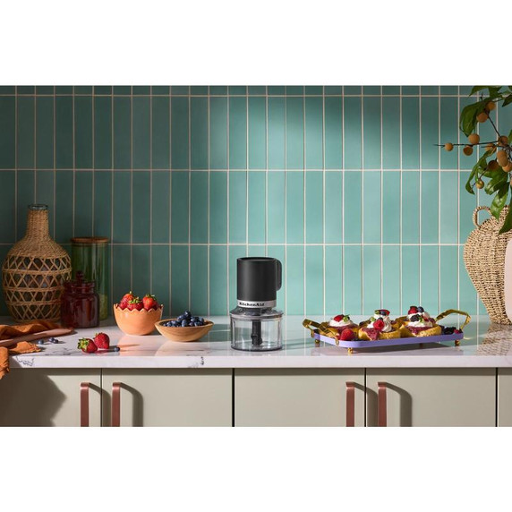 Hachoir descendant sans fil KitchenAid Go™ - Piles vendues séparément KTCR350BM