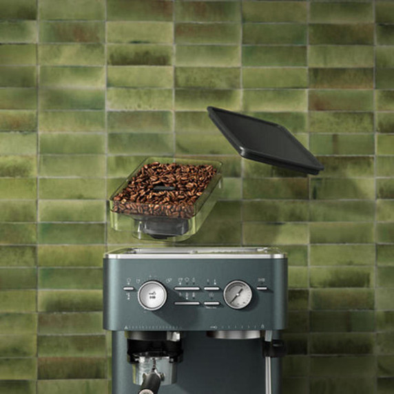Kitchenaid® Machine à espresso semi-automatique avec moulin à meule KES6551JP