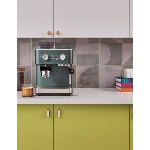 Kitchenaid® Machine à espresso semi-automatique avec moulin à meule KES6551JP