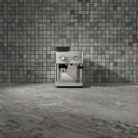 Kitchenaid® Machine à espresso semi-automatique avec moulin à meule KES6551SX