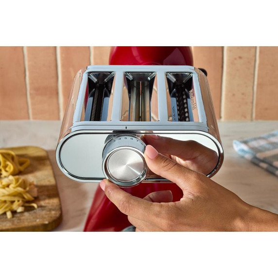 Kitchenaid® Batteur sur socle à tête inclinable Deluxe de 4,5 pintes KSM97ER