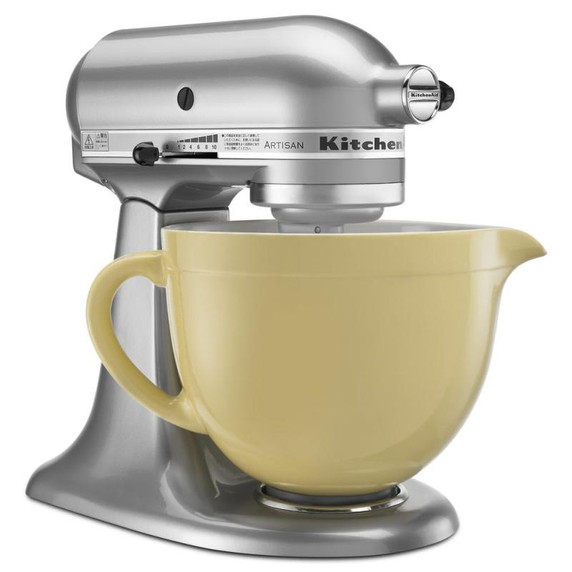 Batteur sur socle à tête inclinable KitchenAid de 4.7 L (5 pintes) de la série Artisan KSM150PSWH